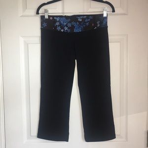 Lululemon ‘Gather and Grow’ Cropped Leggings
